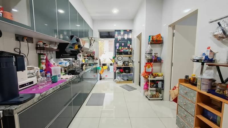 2-storey Terraced House for Sale in Setia Eco Gardens (Gelang Patah) - Crystal Tan - Kitchen - PropertyGuru.com.my