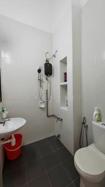 2-storey Terraced House for Sale in Setia Eco Gardens (Gelang Patah) - Crystal Tan - Bathroom - PropertyGuru.com.my