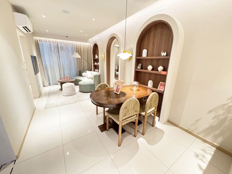 Servis Apartment untuk Dijual di Emira Residence - FM Hong - Living Room - PropertyGuru.com.my