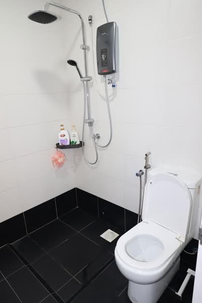 Rumah Teres 2 Tingkat untuk Disewa di Iskandar Puteri (Nusajaya) (Johor) - Kelvin Kong Wren - Bathroom - PropertyGuru.com.my