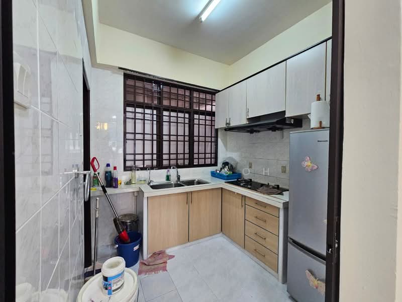 Kondominium untuk Disewa di Eden Seaview Condominium - Irene Goh - Kitchen - PropertyGuru.com.my