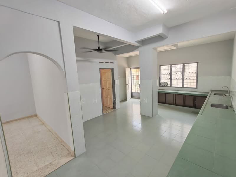 2-storey Terraced House for Sale in Taman Harta Pertama (Bukit Baru) - CHIN FN - Kitchen - PropertyGuru.com.my