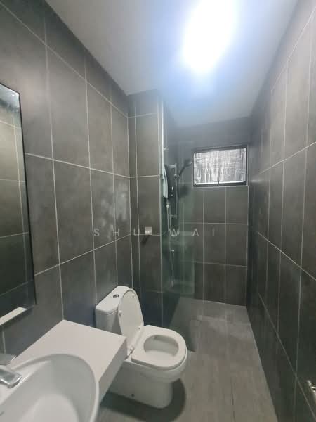 Servis Apartment untuk Disewa di Astoria Ampang - Shu Wai - Bathroom - PropertyGuru.com.my