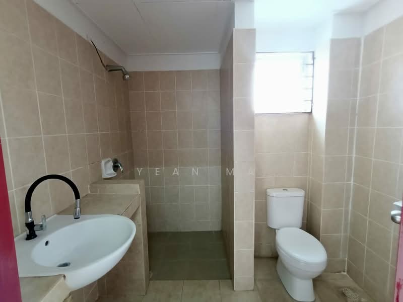 2-storey Terraced House for Rent in Rawang (Selangor) - Yean Ma - Bathroom - PropertyGuru.com.my