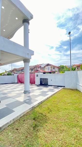2-storey Terraced House for Sale in Bukit Jelutong (Shah Alam) - Shaziery Iskandar - Exterior - PropertyGuru.com.my