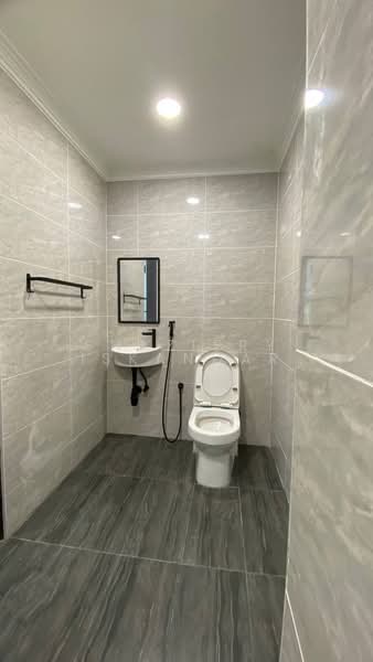 2-storey Terraced House for Sale in Bukit Jelutong (Shah Alam) - Shaziery Iskandar - PropertyGuru.com.my