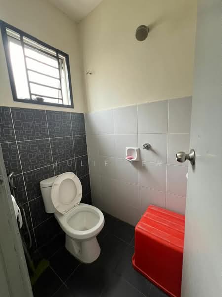 Rumah Teres 2 Tingkat untuk Dijual di Nusantara Prima (Gelang Patah) - Julie Yew - Bathroom - PropertyGuru.com.my