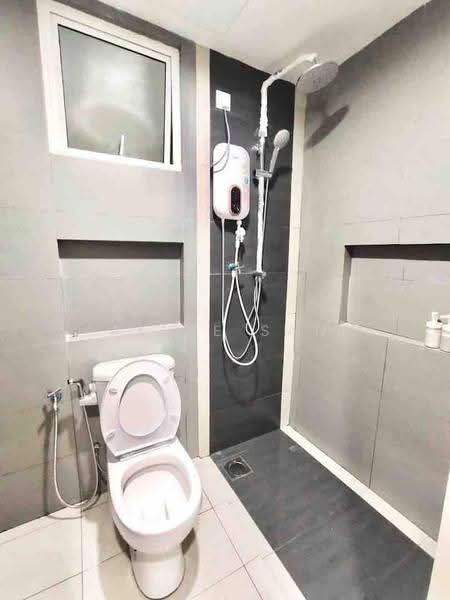 Service Residence for Sale at Champs Elysees - Alice San - Bathroom - PropertyGuru.com.my