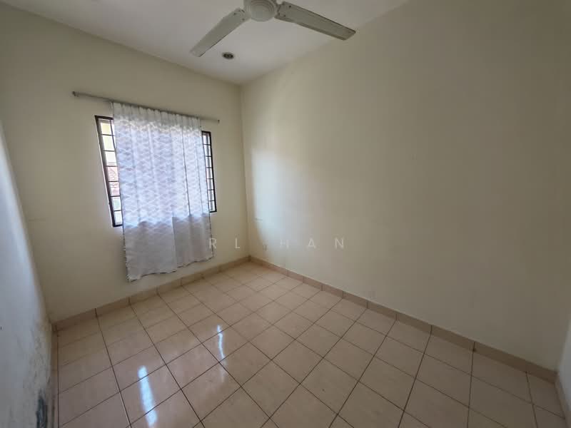 Rumah Teres 2 Tingkat untuk Dijual di Pusat Bandar Putra Permai (Seri Kembangan) - RL Han - Interior - PropertyGuru.com.my