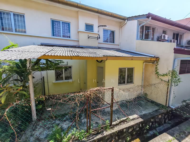 Rumah Teres 2 Tingkat untuk Dijual di Pusat Bandar Putra Permai (Seri Kembangan) - RL Han - Exterior - PropertyGuru.com.my