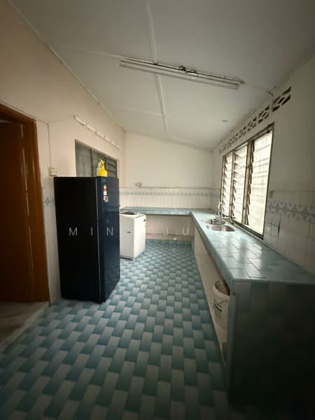 Terraced House for Rent in Setapak (Kuala Lumpur) - Ming Ju Li - Kitchen - PropertyGuru.com.my