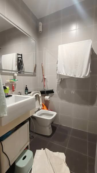 Service Residence for Sale at Meridin Suites @ The Meridin - Julie Yew - Bathroom - PropertyGuru.com.my