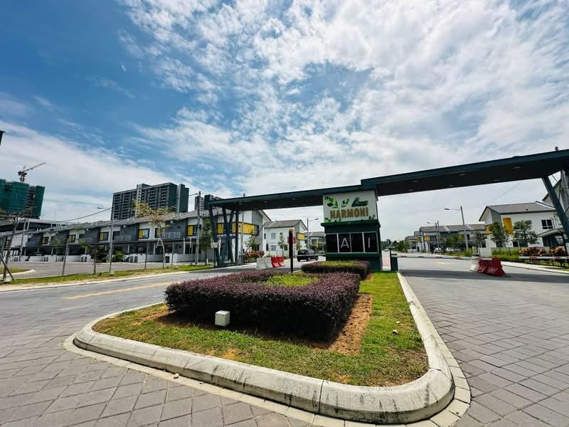 2-storey Terraced House for Rent in Dengkil (Selangor) - Ahmad Faiz - Exterior - PropertyGuru.com.my