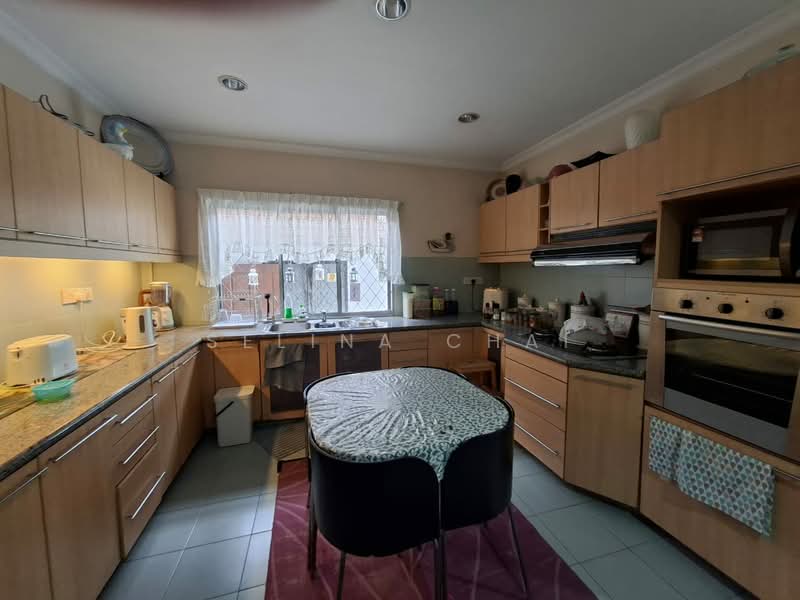 Rumah Banglo untuk Dijual di Taman Lucky (Bangsar) - Selina Chai - Kitchen - PropertyGuru.com.my