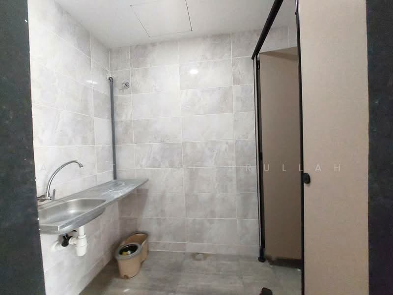 Shop / Office for Rent in Cyber 9 (Cyberjaya) - Aizat Saifulrullah - Bathroom - PropertyGuru.com.my