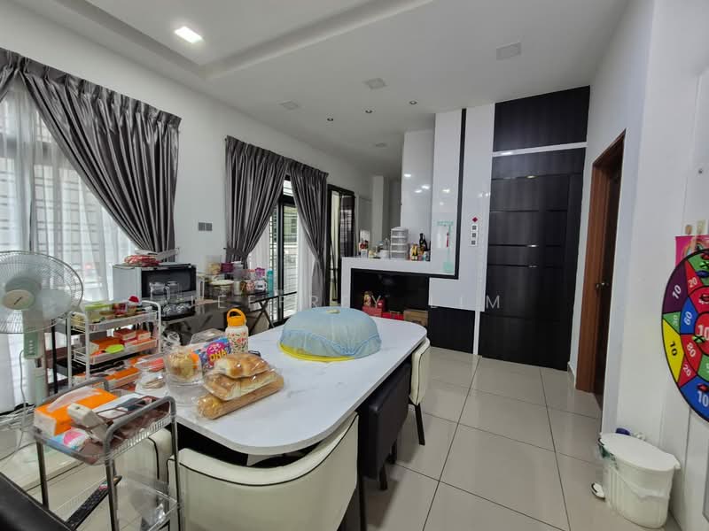 Cluster House for Sale in Skudai (Johor) - Jeffrey Lim - Dining Room - PropertyGuru.com.my