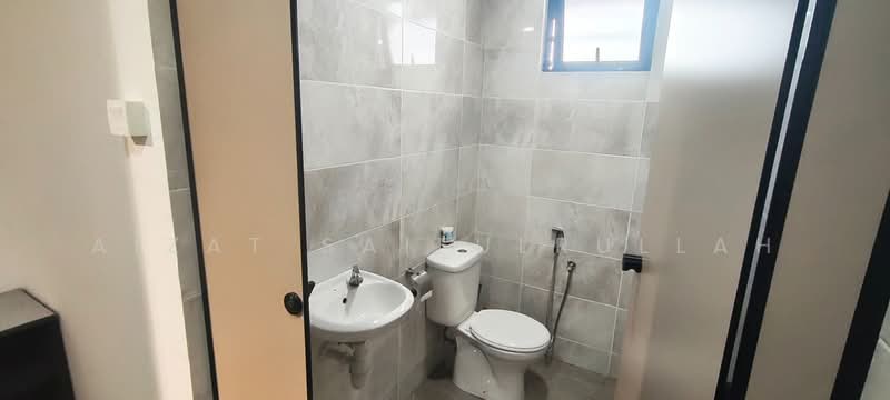 Kedai / Pejabat untuk Disewa di Cyber 9 (Cyberjaya) - Aizat Saifulrullah - Bathroom - PropertyGuru.com.my