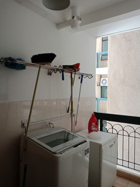 Kondominium untuk Dijual di 1 Bukit Utama - Ivan Kok - Balcony - PropertyGuru.com.my
