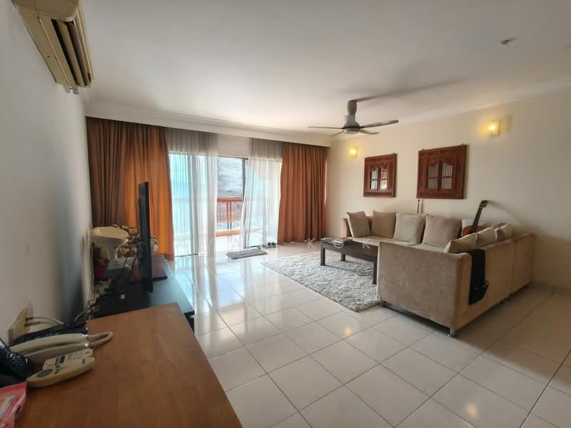 Kondominium untuk Dijual di 1 Bukit Utama - Ivan Kok - Living Room - PropertyGuru.com.my