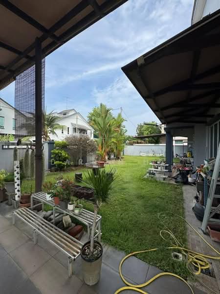2-storey Terraced House for Sale in Indahpura Diamond (Kulai) - Darren Ho - Garden - PropertyGuru.com.my