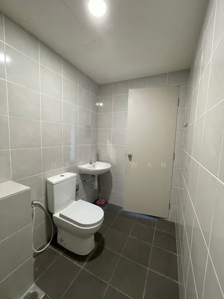 Service Residence for Sale at Huni @ Eco Ardence - Helen Wan - Bathroom - PropertyGuru.com.my