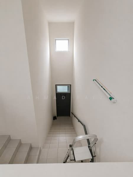 Townhouse for Rent in Dengkil (Selangor) - Ahmad Faiz - Corridor - PropertyGuru.com.my