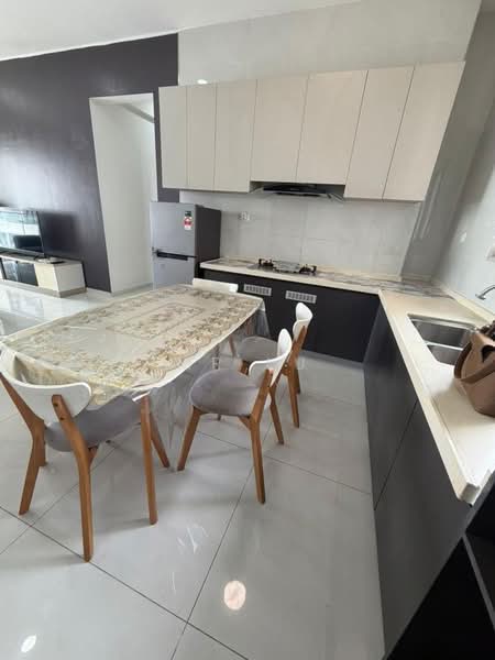 Kondominium untuk Disewa di Royal Strand @ Country Garden Danga Bay - Mr Lu - Kitchen - PropertyGuru.com.my