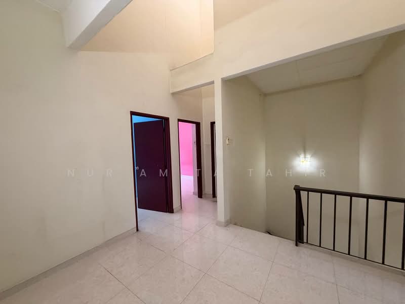 Rumah Teres 2 Tingkat untuk Dijual di Seksyen 23 (Shah Alam) - Nur Amita Tahir - Interior - PropertyGuru.com.my