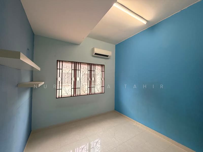 Rumah Teres 2 Tingkat untuk Dijual di Seksyen 23 (Shah Alam) - Nur Amita Tahir - Interior - PropertyGuru.com.my