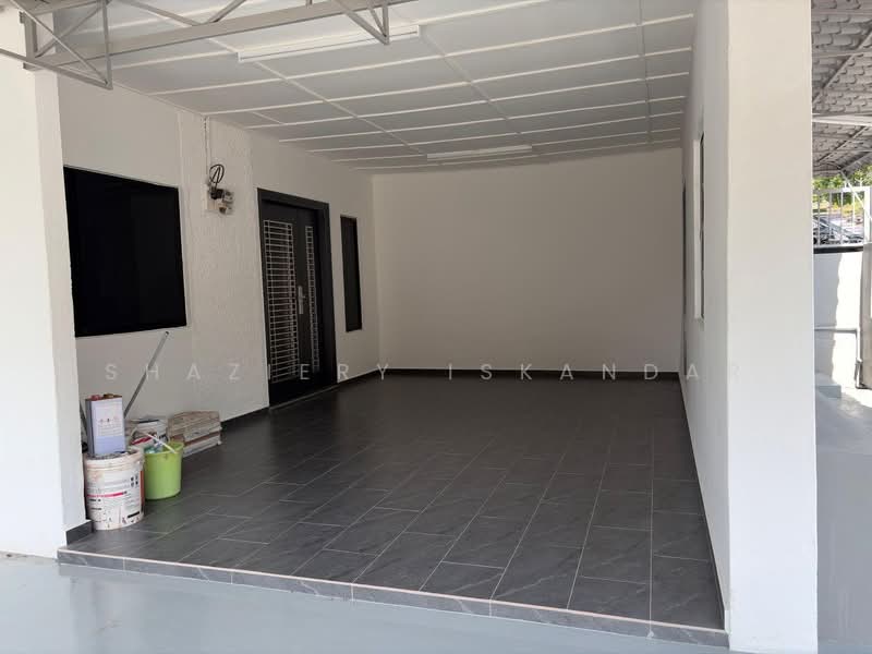 1-storey Terraced House for Sale in Taman Melawati (Ulu Kelang) - Shaziery Iskandar - Entrance - PropertyGuru.com.my