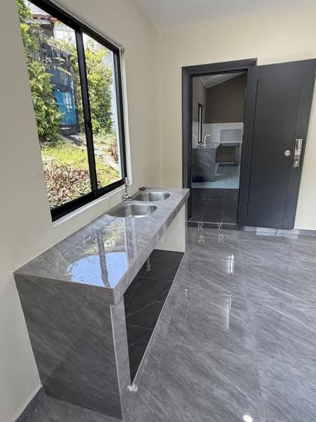 1-storey Terraced House for Sale in Taman Melawati (Ulu Kelang) - Shaziery Iskandar - Kitchen - PropertyGuru.com.my