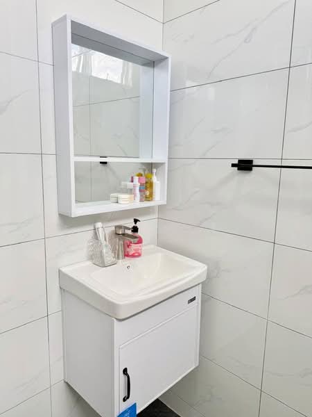 Apartment for Rent at Lake View Suites - Cecelia Choo - Bathroom - PropertyGuru.com.my