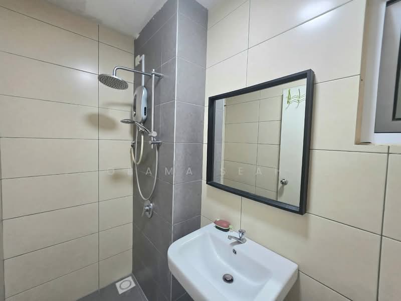 Kondominium untuk Disewa di The Holmes 1 - Obama Seah - Bathroom - PropertyGuru.com.my
