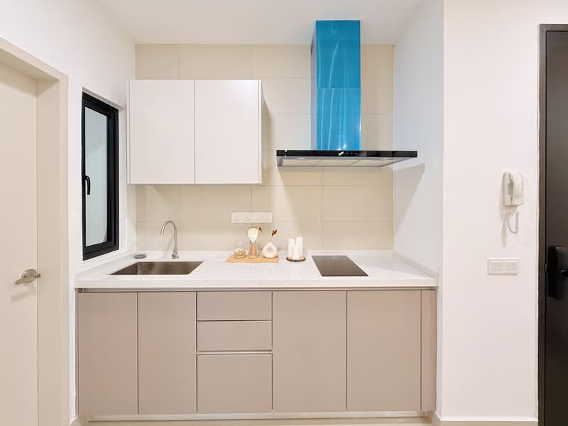 Servis Apartment untuk Disewa di Residensi Ava @ Kiara Bay - Nelson Tiew - Kitchen - PropertyGuru.com.my