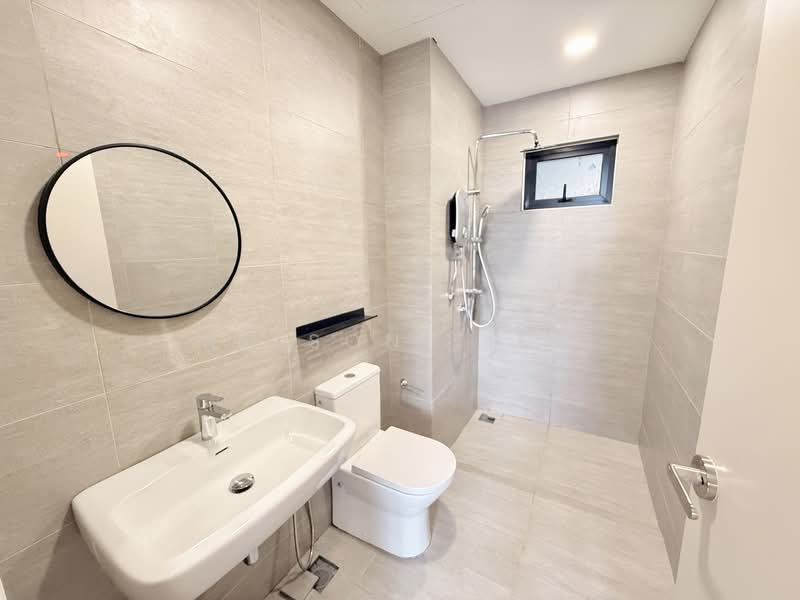 Servis Apartment untuk Disewa di Residensi Ava @ Kiara Bay - Nelson Tiew - Bathroom - PropertyGuru.com.my