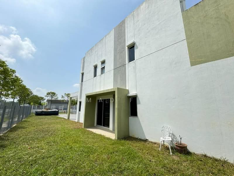 Terraced House for Rent in Cyberjaya (Selangor) - Ahmad Faiz - Exterior - PropertyGuru.com.my