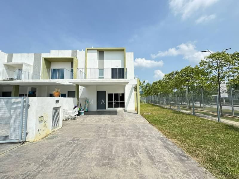 Terraced House for Rent in Cyberjaya (Selangor) - Ahmad Faiz - Exterior - PropertyGuru.com.my