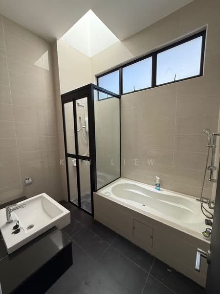Rumah Kluster untuk Disewa di Taman Tropika (Kulai) - Ken Liew - PropertyGuru.com.my