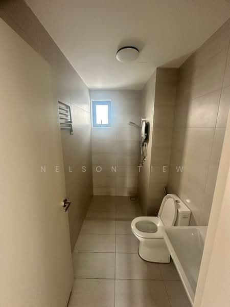 Servis Apartment untuk Disewa di Residensi Ava @ Kiara Bay - Nelson Tiew - Bathroom - PropertyGuru.com.my