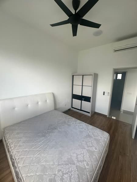 Servis Apartment untuk Disewa di Residensi Ava @ Kiara Bay - Nelson Tiew - Bedroom - PropertyGuru.com.my
