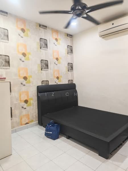 Pangsapuri untuk Dijual di 162 Residency - Eliz Chan - Bedroom - PropertyGuru.com.my