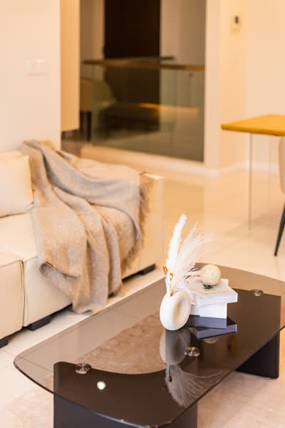 Servis Apartment untuk Dijual di Tribeca - Nicson Wan - Living Room - PropertyGuru.com.my