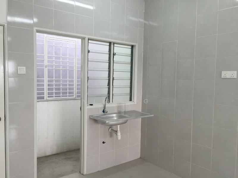 Apartment for Sale at Kemuning Aman - Nike Ng - Kitchen - PropertyGuru.com.my