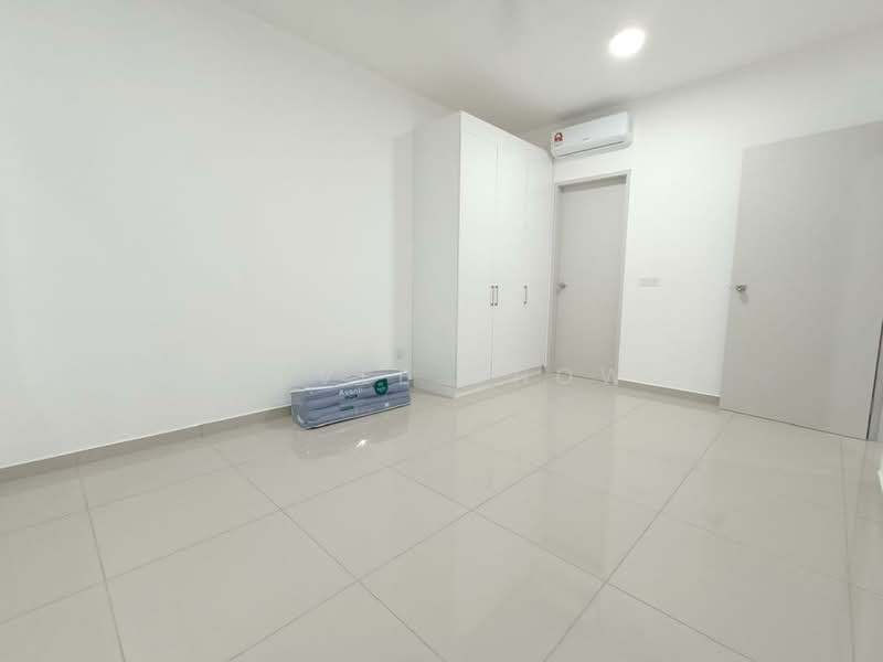 Servis Apartment untuk Disewa di Huni @ Eco Ardence - Louis Yeo - Bedroom - PropertyGuru.com.my