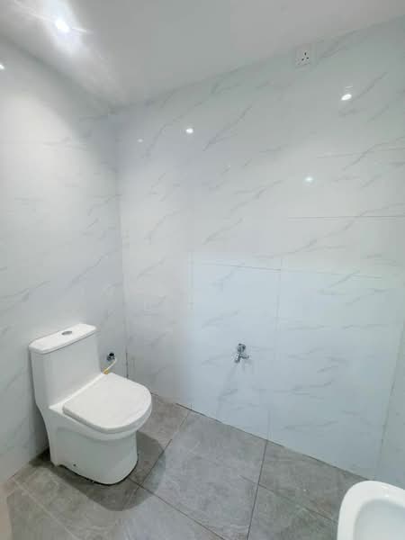 Rumah Teres 1 Tingkat untuk Dijual di Taman Sri Skudai (Skudai) - Loong Hing Liong - Bathroom - PropertyGuru.com.my