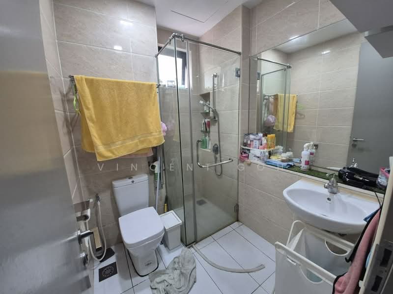 Servis Apartment untuk Dijual di One Residence - Vincent Goh - Bathroom - PropertyGuru.com.my