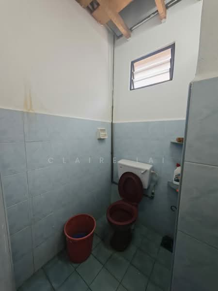 Kedai untuk Disewa di Taman Sri Kulai Baru (Kulai) - Claire Lai - Bathroom - PropertyGuru.com.my