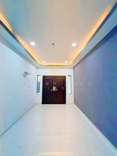 1-storey Terraced House for Sale in Taman Universiti (Skudai) - Loong Hing Liong - Entrance - PropertyGuru.com.my