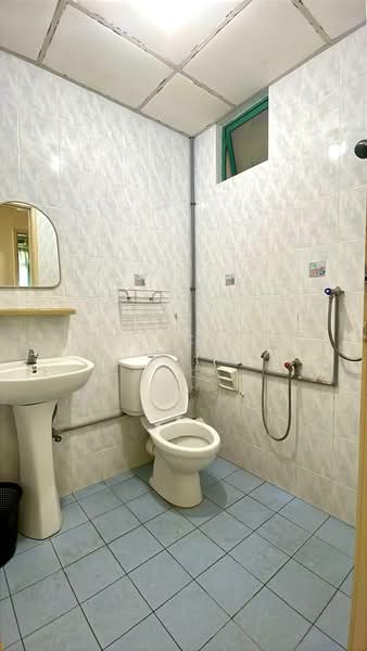 Condominium for Rent at Tanjung Park Condominium - Gan Chun Kai - Bathroom - PropertyGuru.com.my
