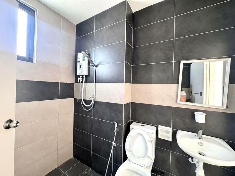 Condominium for Rent at Edge 360 - Gan Chun Kai - Bathroom - PropertyGuru.com.my